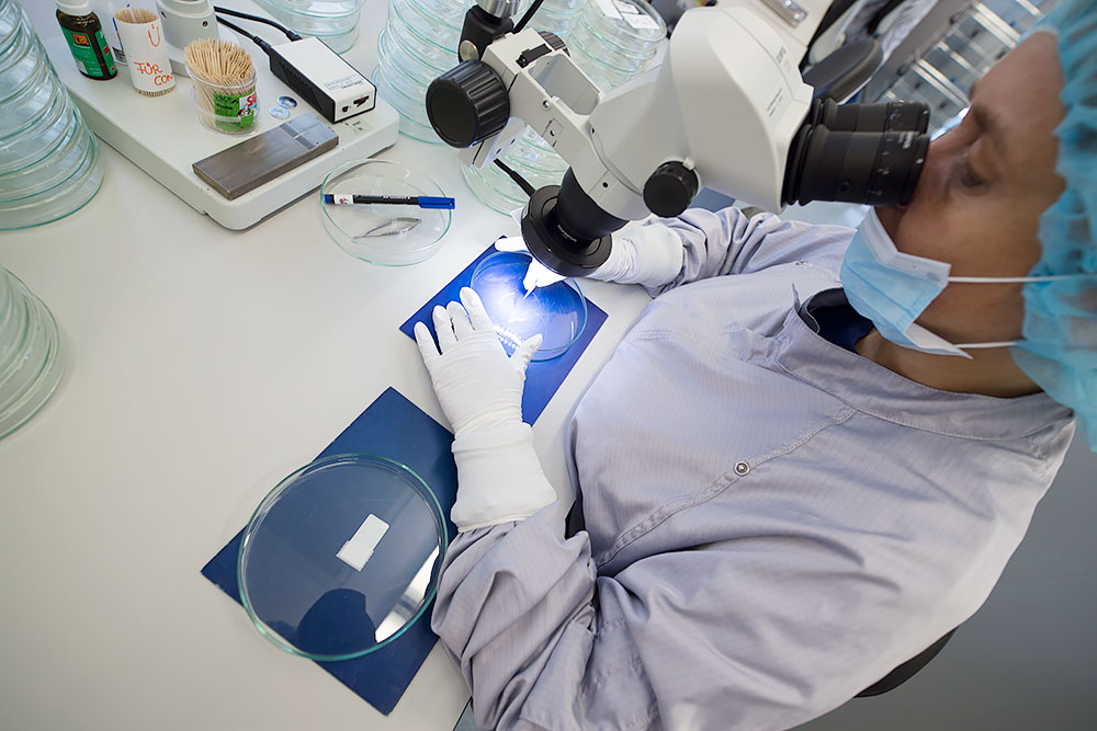 How a MED-EL Cochlear Implant is Made: Part 1 How a MED-EL Cochlear Implant is Made: Part 1